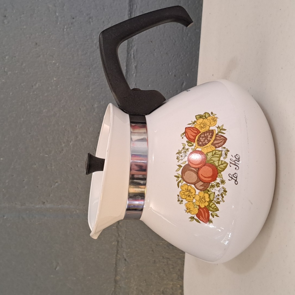 Venitage Tea pot